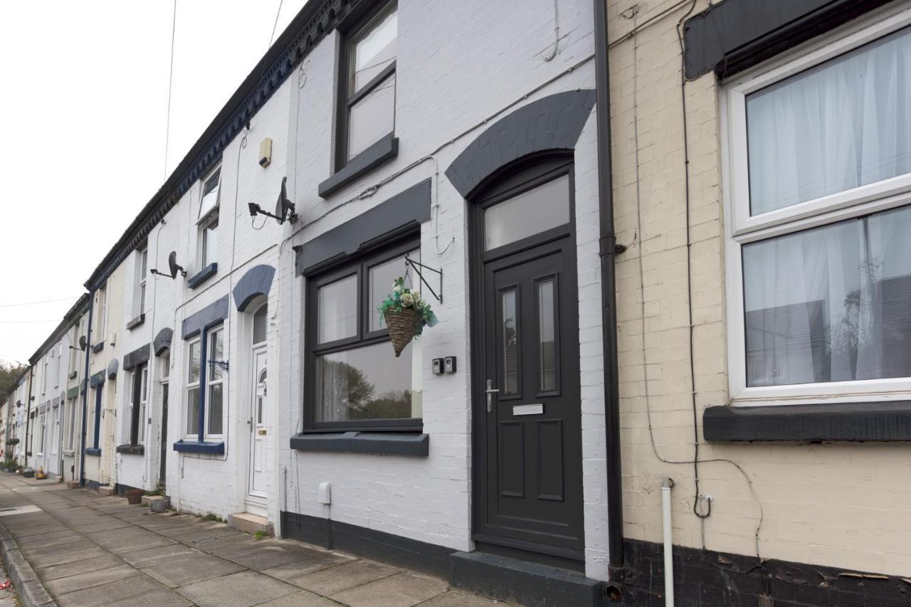 Flatzy - Stunning Home By Lark Lane With Pool Table Liverpool Exterior photo